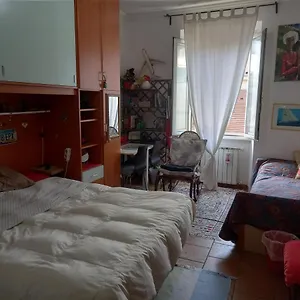  Habitación en casa particular Piazza Bologna Via Stamira 74 Interno 12 Vita Felice Italia