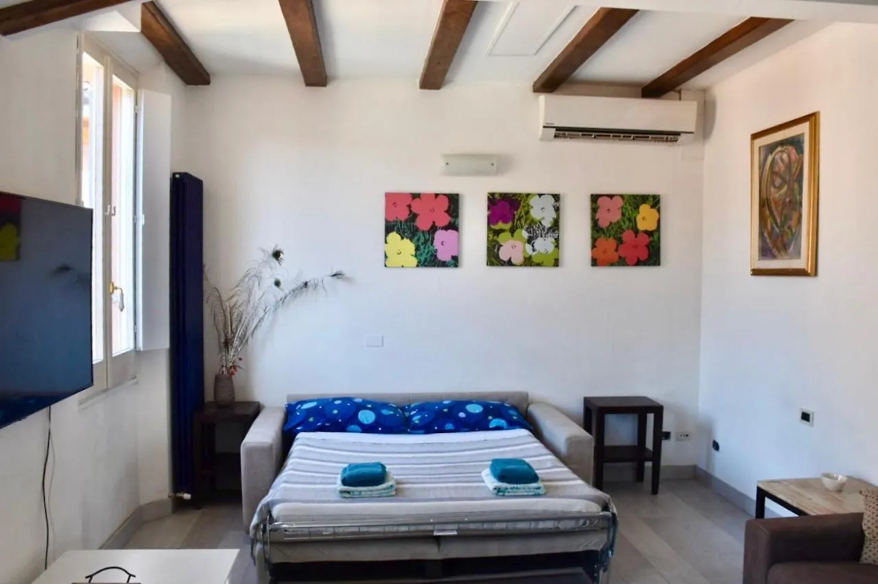 Mansarda Teatro Duse Centro Apartment Bologna Italy